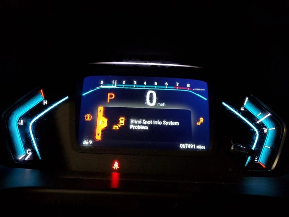2020 Honda Odyssey Touring with VIN 5FNRL6H88LB009174, listed as a Copart auction lot 86636264 with 67,491 mi miles and Salvage Title. Bid and sale history available at DreamBid. Image 9.