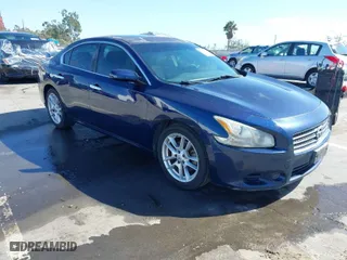 2009 Nissan Maxima 3.5 SV w/Sport Pkg with VIN 1N4AA51E19C824809, listed as a IAAI auction lot 41725538 with 201,146 mi miles. Bid and sale history available at carsss.com. Image 1.
