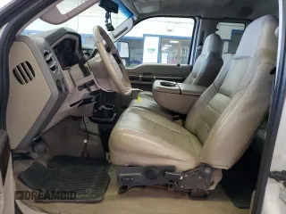 2008 Ford F-250 XL z VIN 1FTSX21R78EB83683, wystawiony jako Copart lot #59397325 z przebiegiem 230 601 mil mil oraz Szkoda całkowita • Salvage title. Historia ofert i sprzedaży dostępna na DreamBid. Obrazek 7.