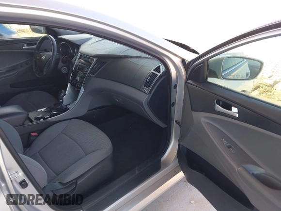 2014 Hyundai Sonata GLS with VIN 5NPEB4AC4EH850109, listed as a IAAI auction lot 42112449 with 167,088 mi miles and . Bid and sale history available at carsss.com. Image 5.
