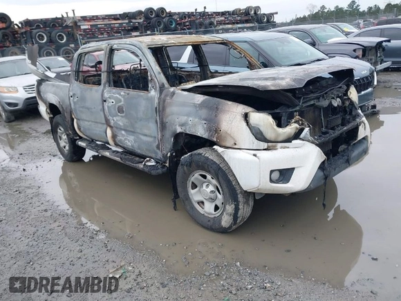 2014 Toyota Tacoma PreRunner with VIN 3TMJU4GNXEM163647, listed as a IAAI auction lot 41422577 with 1 mi miles. Bid and sale history available at carsss.com. Image 1.