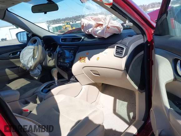 2015 Nissan Rogue SL with VIN 5N1AT2MT4FC921992, listed as a IAAI auction lot 41754087 with 211,116 mi miles. Bid and sale history available at carsss.com. Image 5.