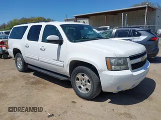 2014 Chevrolet Suburban LT with VIN 1GNSKJE70ER202460, listed as a IAAI auction lot 42090452 with 181,450 mi miles and . Bid and sale history available at DreamBid. Image 1.