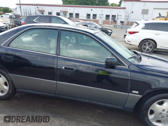 2000 Lexus ES 300 с VIN JT8BF28G4Y0268421, выставлен на аукционе IAAI как лот 42177441 с пробегом 227 151 миль миль и . История ставок и продаж доступна на DreamBid. Изображение 13.