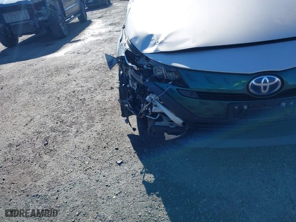 2017 Toyota Prius Prime Plus with VIN JTDKARFPXH3056424, listed as a IAAI auction lot 41568235 with NaN miles. Bid and sale history available at carsss.com. Image 20.