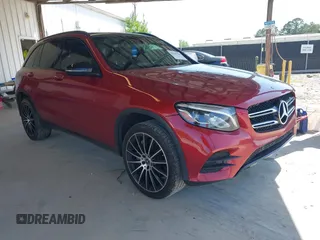 2019 Mercedes-Benz GLC 300 z VIN WDC0G4JB8KF563939, wystawiony jako IAAI lot #42284360 z przebiegiem 114 146 mil mil oraz . Historia ofert i sprzedaży dostępna na DreamBid. Obrazek 1.