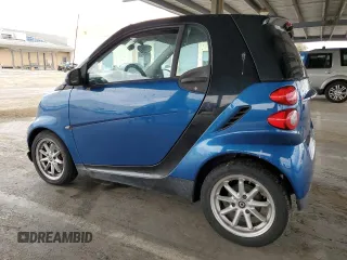 2008 Smart fortwo Pure z VIN WMEEJ31X98K106240, wystawiony jako Copart lot #46756535 z przebiegiem 113 587 mil mil oraz Szkody całkowita. Historia ofert i sprzedaży dostępna na DreamBid. Obrazek 2.