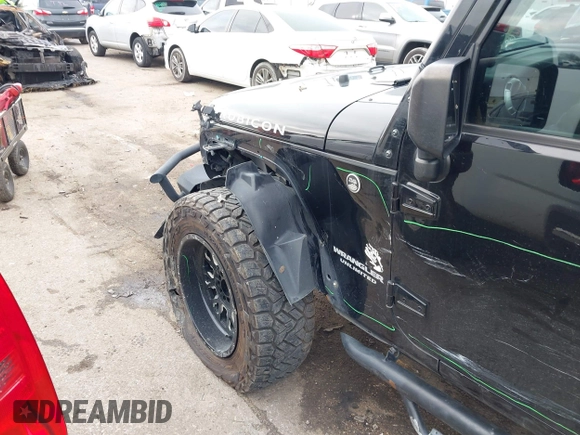 2017 Jeep Wrangler Unlimited Rubicon Recon z VIN 1C4HJWFG9HL592824, wystawiony jako IAAI lot #41427433 z przebiegiem 70 105 mil mil oraz . Historia ofert i sprzedaży dostępna na DreamBid. Obrazek 18.
