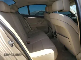 2012 BMW 5 Series 528i z VIN WBAXG5C59CDW85348, wystawiony jako Copart lot #57180545 z przebiegiem 135 725 mil mil oraz Szkoda całkowita • Salvage title. Historia ofert i sprzedaży dostępna na DreamBid. Obrazek 10.