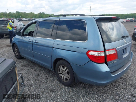 2007 Honda Odyssey EX z VIN 5FNRL38467B087065, wystawiony jako IAAI lot #42204370 z przebiegiem 242 844 mil mil oraz . Historia ofert i sprzedaży dostępna na DreamBid. Obrazek 3.