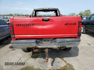 1999 Dodge 2500 z VIN 3B7KF26Z2XM526971, wystawiony jako Copart lot #54605525 z przebiegiem Nie podano mil oraz Szkody całkowita. Historia ofert i sprzedaży dostępna na DreamBid. Obrazek 6.