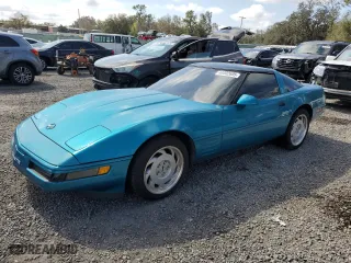 1992 Chevrolet Corvette with VIN 1G1YY23P1N5114172, listed as a Copart auction lot 44402695 with 0 mi miles and Salvage Title. Bid and sale history available at carsss.com. Image 1.