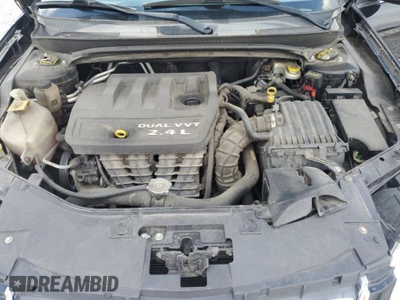 2013 Chrysler 200 Touring z VIN 1C3CCBBB4DN656469, wystawiony jako Copart lot #56731935 z przebiegiem 184 137 mil mil oraz Szkoda całkowita • Salvage title. Historia ofert i sprzedaży dostępna na DreamBid. Obrazek 11.