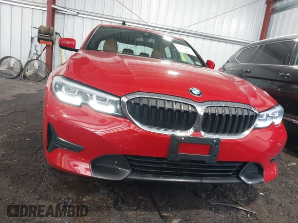 2021 BMW 3 Series 330i xDrive with VIN 3MW5R7J01M8C03295, listed as a IAAI auction lot 41976977 with 23,745 mi miles. Bid and sale history available at carsss.com. Image 6.