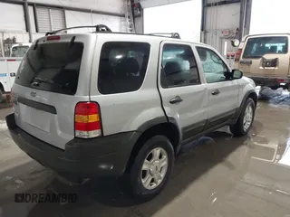 2002 Ford Escape XLT Choice с VIN 1FMYU03192KA45582, выставлен на аукционе IAAI как лот 42219103 с пробегом 245 434 миль миль и . История ставок и продаж доступна на DreamBid. Изображение 4.