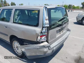 2001 Volvo V70 с VIN YV1SW58D911021608, выставлен на аукционе IAAI как лот 42427856 с пробегом 169 220 миль миль и . История ставок и продаж доступна на DreamBid. Изображение 6.