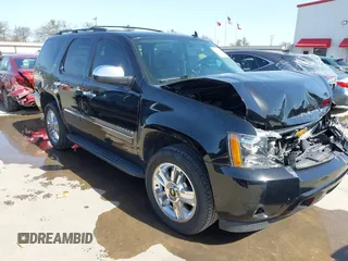 2009 Chevrolet Tahoe LTZ z VIN 1GNFC33J69R285570, wystawiony jako IAAI lot #41701424 z przebiegiem 165 811 mil mil oraz . Historia ofert i sprzedaży dostępna na DreamBid. Obrazek 1.