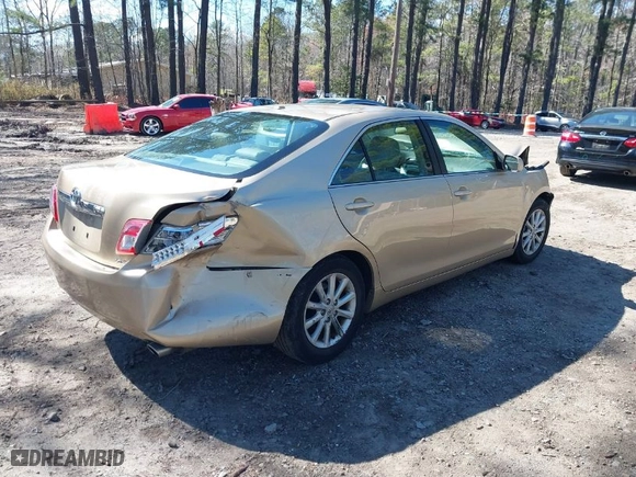 2011 Toyota Camry LE with VIN 4T1BF3EK3BU640195, listed as a IAAI auction lot 41891119 with 208,221 mi miles. Bid and sale history available at carsss.com. Image 4.