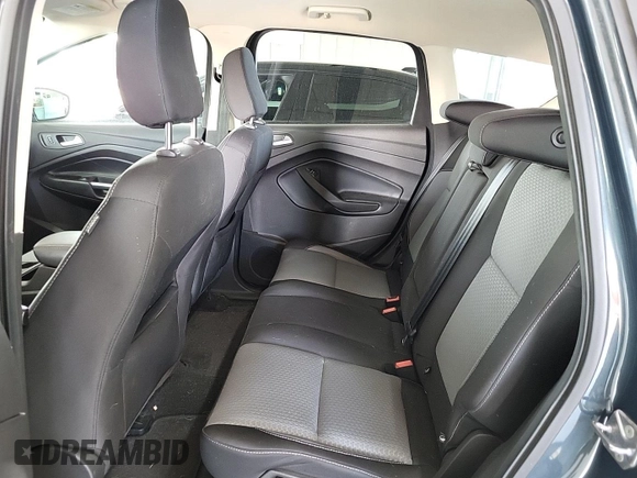 2019 Ford Escape SE z VIN 1FMCU9GD9KUA54757, wystawiony jako IAAI lot #42516631 z przebiegiem 87 040 mil mil oraz . Historia ofert i sprzedaży dostępna na DreamBid. Obrazek 27.