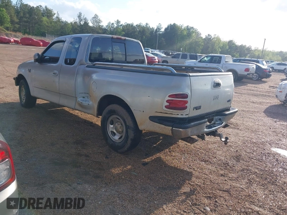 1998 Ford F-150 XL with VIN 1FTRX07L1WKA76665, listed as a IAAI auction lot 41863626 with 30,654 mi miles. Bid and sale history available at carsss.com. Image 3.