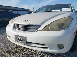 2005 Lexus ES 330 with VIN JTHBA30G755139765, listed as a IAAI auction lot 42075614 with 172,647 mi miles. Bid and sale history available at carsss.com. Image 6.