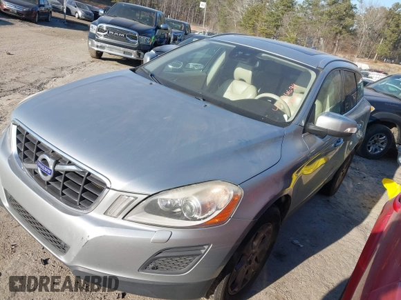 2012 Volvo XC60 3.2L с VIN YV4952DL0C2316433, выставлен на аукционе IAAI как лот 41496699 с пробегом 199 557 миль миль и . История ставок и продаж доступна на DreamBid. Изображение 2.