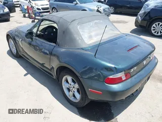 2001 BMW Z3 2.5 z VIN WBACN33491LK45326, wystawiony jako IAAI lot #42486182 z przebiegiem 142 530 mil mil oraz . Historia ofert i sprzedaży dostępna na DreamBid. Obrazek 3.