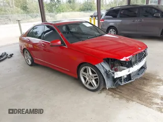 2013 Mercedes-Benz C 300 Sport с VIN WDDGF8AB9DG107899, выставлен на аукционе IAAI как лот 42769359 с пробегом 159 007 миль миль и . История ставок и продаж доступна на DreamBid. Изображение 1.
