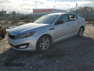 2013 Kia Optima LX z VIN 5XXGM4A76DG164752, wystawiony jako Copart lot #42209365 z przebiegiem 218 024 mil mil oraz Szkoda całkowita • Salvage title. Historia ofert i sprzedaży dostępna na DreamBid. Obrazek 1.