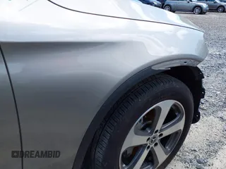 2019 Mercedes-Benz GLC 300 z VIN WDC0G4KB1KV128569, wystawiony jako IAAI lot #41822156 z przebiegiem 60 144 mil mil oraz . Historia ofert i sprzedaży dostępna na DreamBid. Obrazek 19.