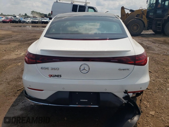 2023 Mercedes-Benz EQE 350 z VIN W1KEG1CB9PF014285, wystawiony jako Copart lot #62568364 z przebiegiem 7 803 mil mil oraz Szkoda całkowita • Salvage title. Historia ofert i sprzedaży dostępna na DreamBid. Obrazek 6.