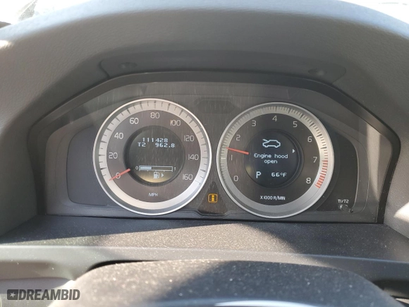 2013 Volvo S60 T5 Premier with VIN YV1612FS5D2211730, listed as a Copart auction lot 43998255 with 111,428 mi miles and Salvage Title. Bid and sale history available at carsss.com. Image 9.