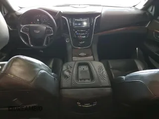 2016 Cadillac Escalade z VIN 1GYS3AKJ6GR439070, wystawiony jako Copart lot #57248985 z przebiegiem 221 014 mil mil oraz Tytuł czysty. Historia ofert i sprzedaży dostępna na DreamBid. Obrazek 8.