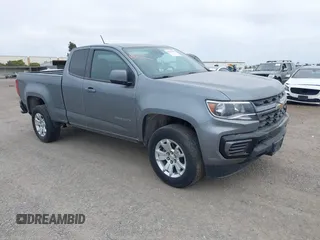 2022 Chevrolet Colorado 2WD LT z VIN 1GCHSCEA0N1157349, wystawiony jako IAAI lot #42191563 z przebiegiem 55 944 mil mil oraz . Historia ofert i sprzedaży dostępna na DreamBid. Obrazek 1.