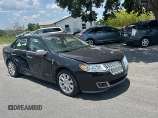 2011 Lincoln MKZ Hybrid z VIN 3LNDL2L33BR759329, wystawiony jako Copart lot #58248155 z przebiegiem 131 927 mil mil oraz Tytuł czysty. Historia ofert i sprzedaży dostępna na DreamBid. Obrazek 1.
