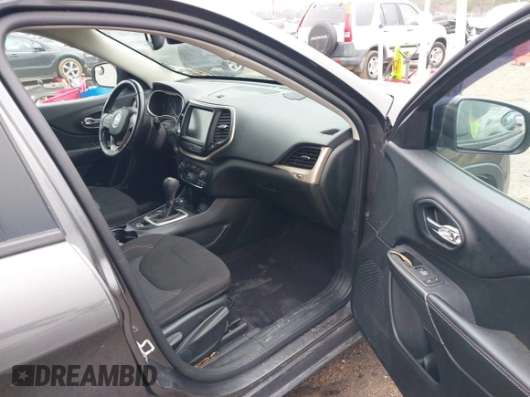 2017 Jeep Cherokee Latitude с VIN 1C4PJMCS1HW521429, выставлен на аукционе IAAI как лот 41286914 с пробегом 153 855 миль миль и . История ставок и продаж доступна на DreamBid. Изображение 5.