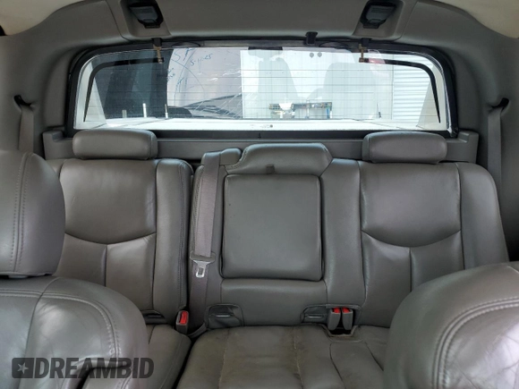 2005 Chevrolet Avalanche LT with VIN 3GNEC12Z05G182310, listed as a Copart auction lot 57424735 with 284,130 mi miles and Salvage title. Bid and sale history available at DreamBid. Image 10.