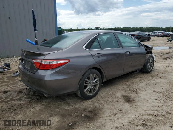 2017 Toyota Camry XLE z VIN 4T1BF1FK0HU426986, wystawiony jako Copart lot #56294715 z przebiegiem 86 159 mil mil oraz Szkoda całkowita • Salvage title. Historia ofert i sprzedaży dostępna na DreamBid. Obrazek 3.