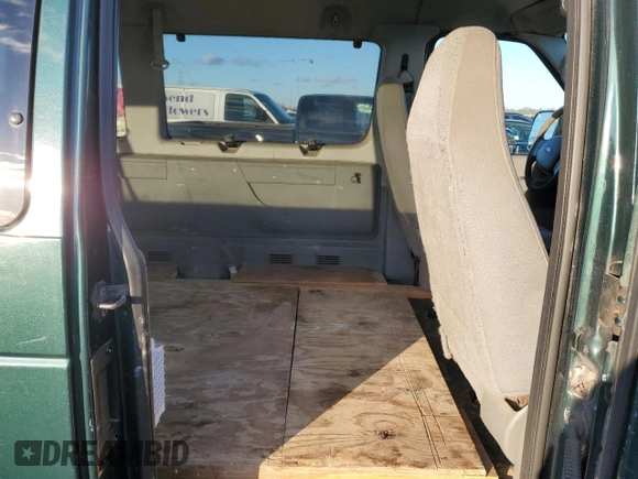 2007 Ford Econoline Passenger XL with VIN 1FBNE31L17DB00911, listed as a Copart auction lot 87107744 with 251,189 mi miles and Clean Title. Bid and sale history available at carsss.com. Image 10.