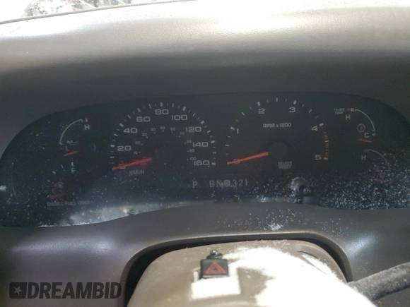 2003 Ford F-350 XL z VIN 1FTSW31P53EC80249, wystawiony jako Copart lot #88161075 z przebiegiem Nie podano mil oraz Nie do naprawy • Non repairable. Historia ofert i sprzedaży dostępna na DreamBid. Obrazek 9.