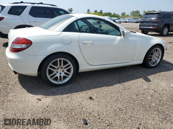 2007 Mercedes-Benz SLK 280 z VIN WDBWK54F97F147407, wystawiony jako Copart lot #51713315 z przebiegiem 83 872 mil mil oraz Szkoda całkowita • Salvage title. Historia ofert i sprzedaży dostępna na DreamBid. Obrazek 3.