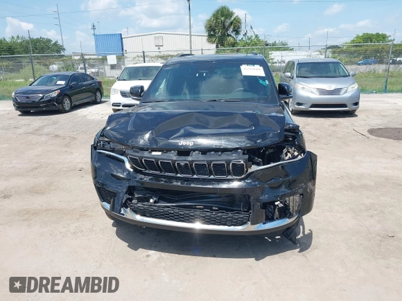 2024 Jeep Grand Cherokee Limited with VIN 1C4RJKBG2R8507247, listed as a IAAI auction lot 42322680 with 34,697 mi miles and . Bid and sale history available at DreamBid. Image 6.