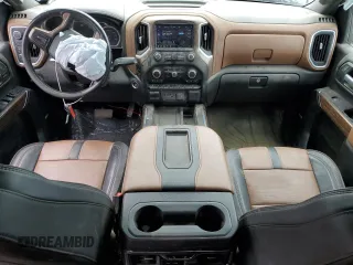 2021 Chevrolet Silverado 3500HD High Country with VIN 1GC4YVEY3MF135272, listed as a Copart auction lot 67717404 with 34,408 mi miles and Salvage Title. Bid and sale history available at carsss.com. Image 8.