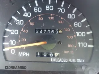 1989 Toyota Pickup с VIN JT4RN13S9K0003042, выставлен на аукционе IAAI как лот 41827042 с пробегом 347 063 миль миль и . История ставок и продаж доступна на DreamBid. Изображение 15.