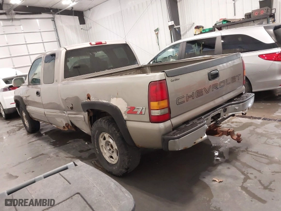 1999 Chevrolet Silverado 1500 LT with VIN 2GCEK19T8X1163660, listed as a IAAI auction lot 41758994 with 227,494 mi miles. Bid and sale history available at carsss.com. Image 3.