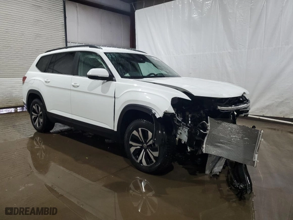 2024 Volkswagen Atlas 2.0T SE with VIN 1V2LR2CA9RC585416, listed as a Copart auction lot 45114035 with 9,547 mi miles and Salvage Title. Bid and sale history available at carsss.com. Image 4.