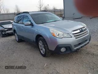 2013 Subaru Outback 2.5i Premium with VIN 4S4BRBCC1D1246289, listed as a IAAI auction lot 41518262 with 189,462 mi miles. Bid and sale history available at carsss.com. Image 1.