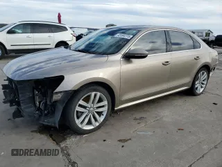 2016 Volkswagen Passat SEL z VIN 1VWCT7A3XGC062288, wystawiony jako Copart lot #42494775 z przebiegiem 123 956 mil mil oraz Szkoda całkowita • Salvage title. Historia ofert i sprzedaży dostępna na DreamBid. Obrazek 1.