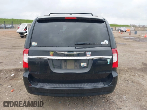 2016 Chrysler Town & Country Touring with VIN 2C4RC1BG8GR199944, listed as a IAAI auction lot 41647063 with 1 mi miles. Bid and sale history available at carsss.com. Image 17.