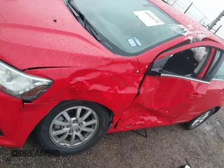 2019 Chevrolet Sonic LT z VIN 1G1JD5SB9K4135048, wystawiony jako IAAI lot #41615175 z przebiegiem 45 826 mil mil oraz . Historia ofert i sprzedaży dostępna na DreamBid. Obrazek 6.